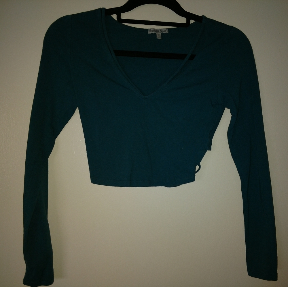 Long sleeve crop top